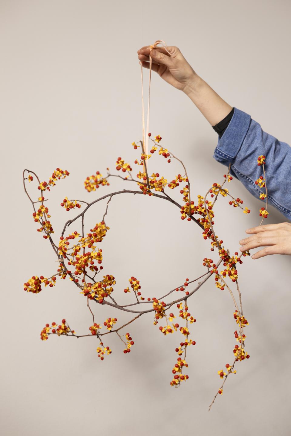 kerstkrans | bittersweet branch | diy simpele kerstkrans maken